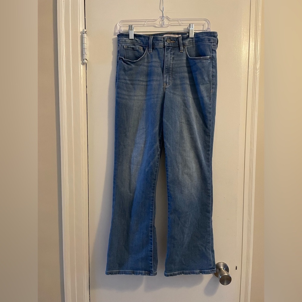Athleta Sculptek High Rise Cropped Jeans in Morro Wash Women’s Size 8